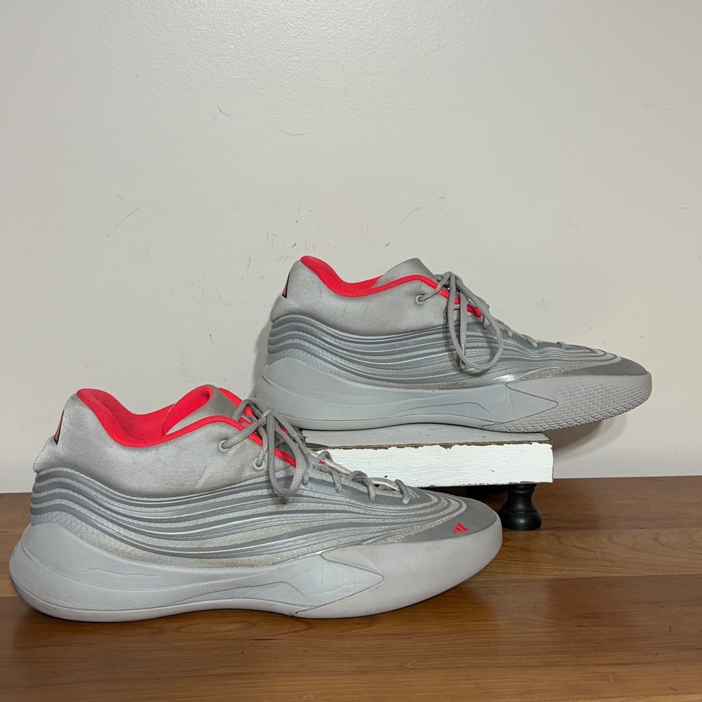 Adidas Dame 8 Grey Solar Red Basketball Shoes Mens 13 KJ4398 Lightstrike